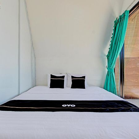 Wonogiri Palette 93389 Osanna Beach Resort מראה חיצוני תמונה