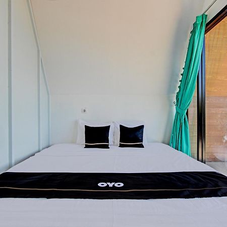 Wonogiri Palette 93389 Osanna Beach Resort מראה חיצוני תמונה